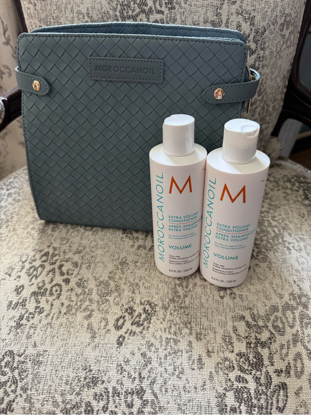 New Moroccan Oil Volume Conditioner with bag
